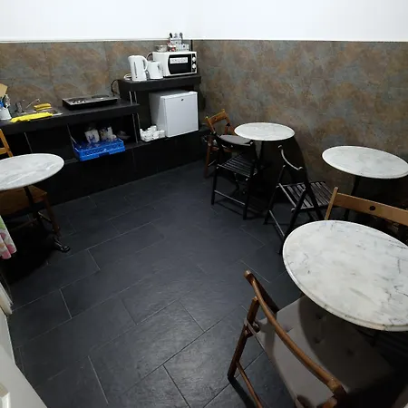 ゲストハウス Lenin バルセロナ