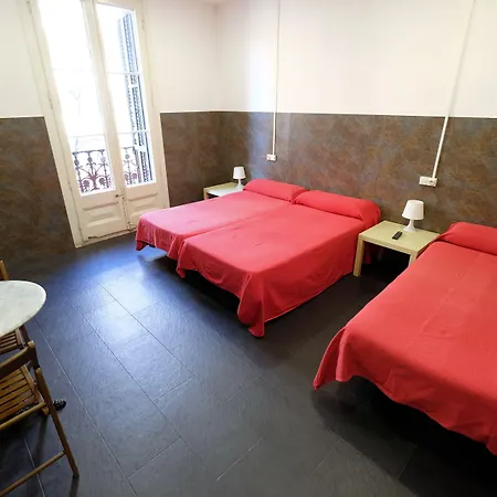 Lenin Гостевой дом Барселона