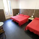 Lenin بيت ضيافة برشلونة